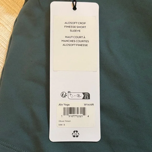 ALO Yoga Forest Green Crop Top - Picture 2 of 4